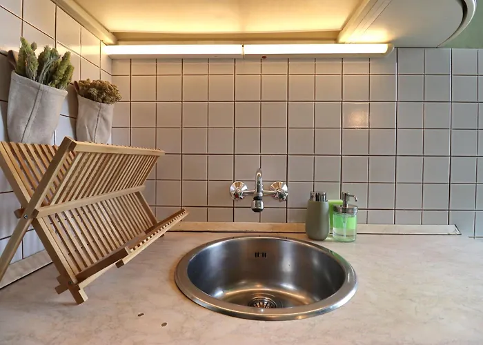 Spacious And Vintage - Modern Апартамент